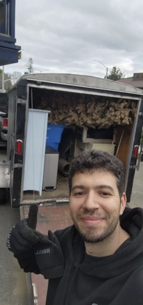 Furniture Removal in Santa Rosa, CA (1)